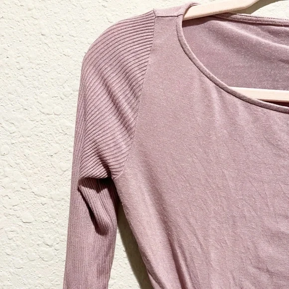 Alo Yoga Barre Long Sleeve Tie-Waist Crop Top Mauve Pink Dusted Plum Medium M - Picture 4 of 8